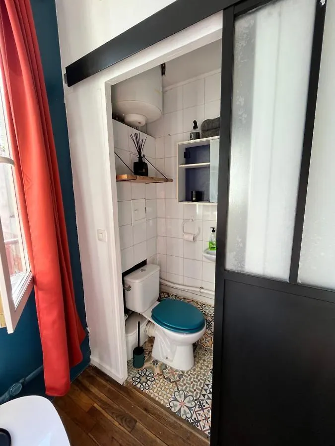 Nice Little Apartment Center Paris France